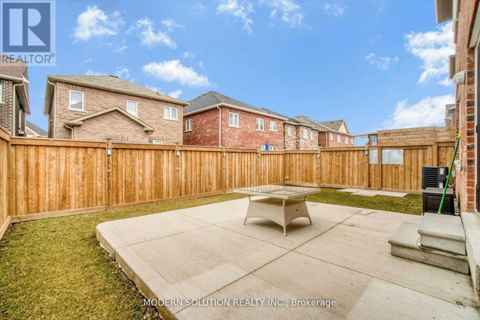 552 BESSBOROUGH DRIVE Image 39
