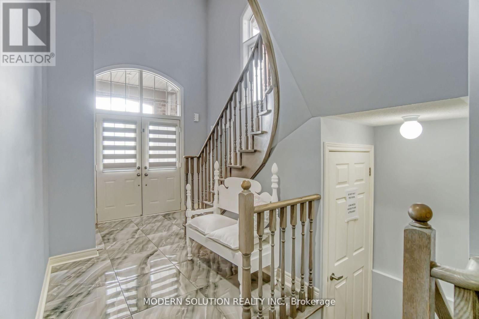 552 BESSBOROUGH DRIVE Image 4