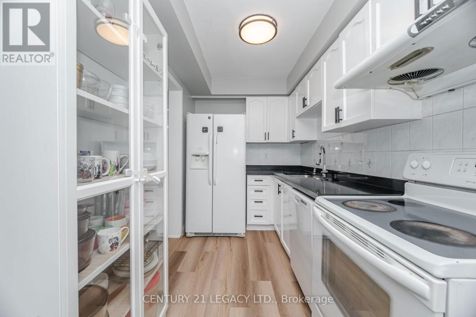 11 - 100 BRICKYARD WAY Image 13