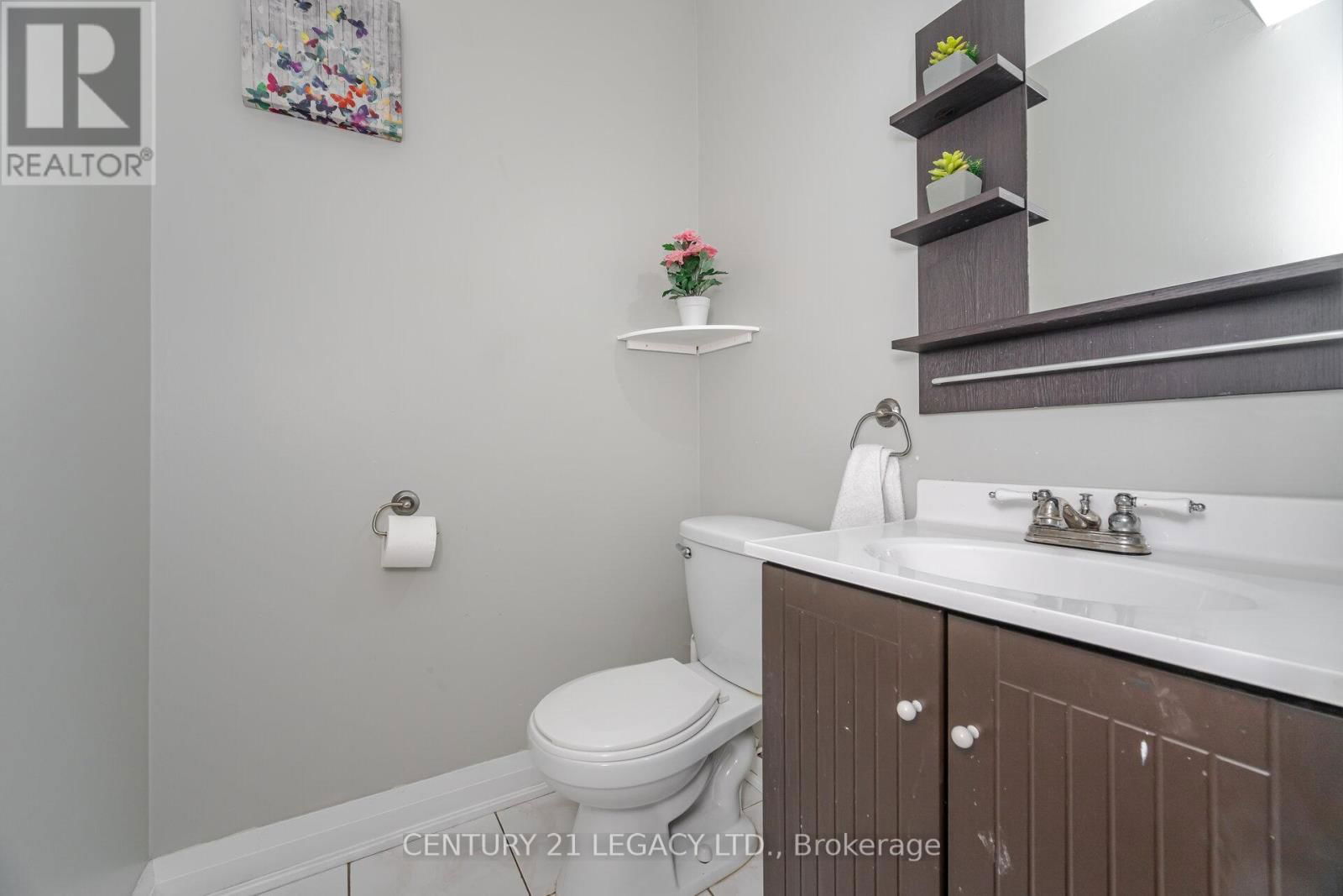 11 - 100 BRICKYARD WAY Image 14