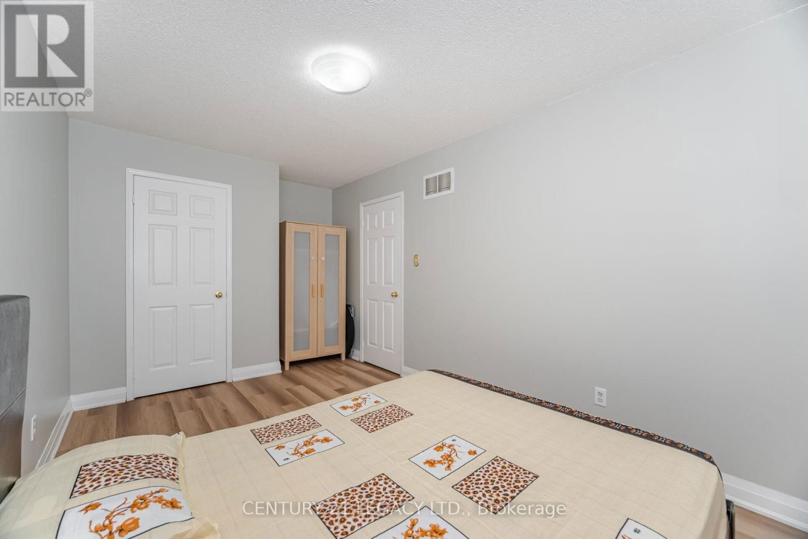 11 - 100 BRICKYARD WAY Image 21