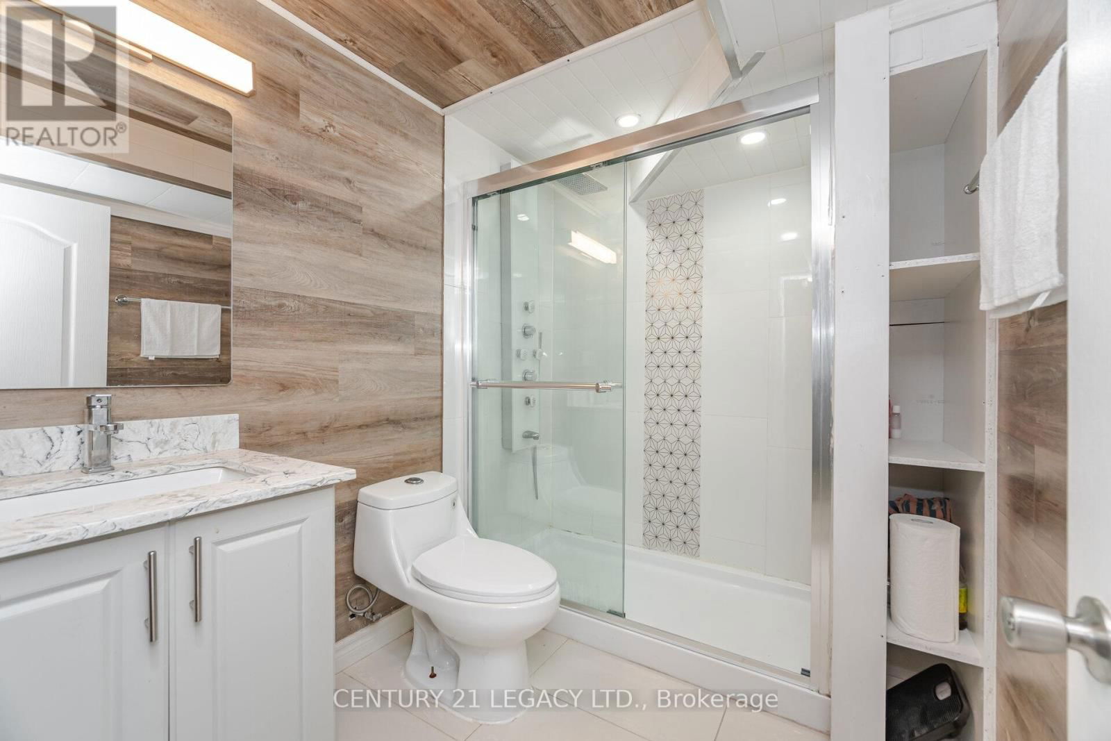 11 - 100 BRICKYARD WAY Image 30