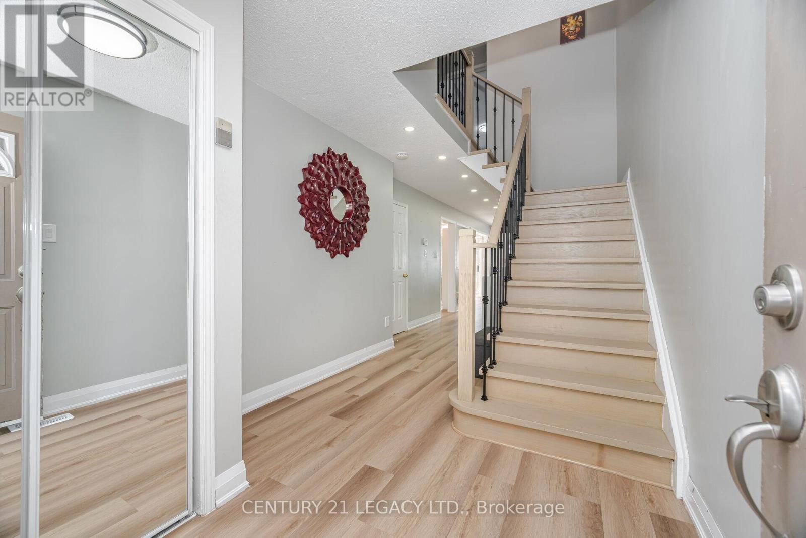 11 - 100 BRICKYARD WAY Image 5