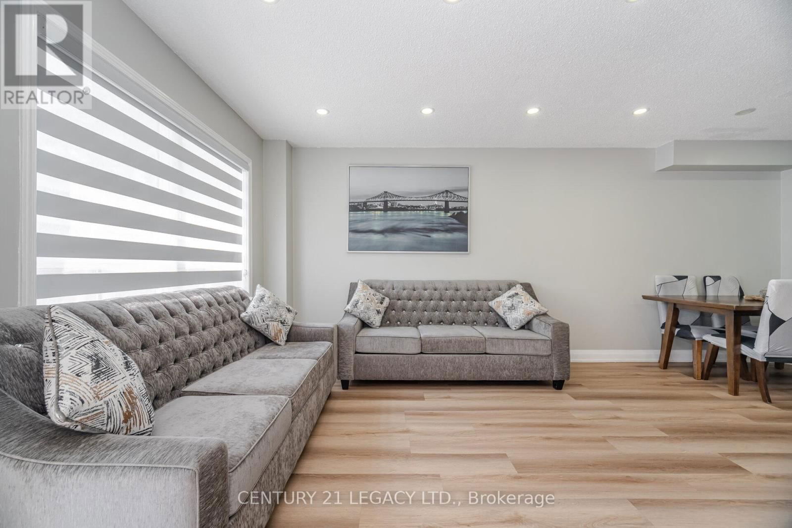 11 - 100 BRICKYARD WAY Image 8