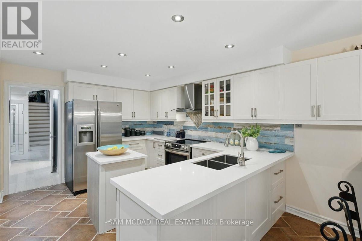 6074 LEESIDE CRESCENT Image 12