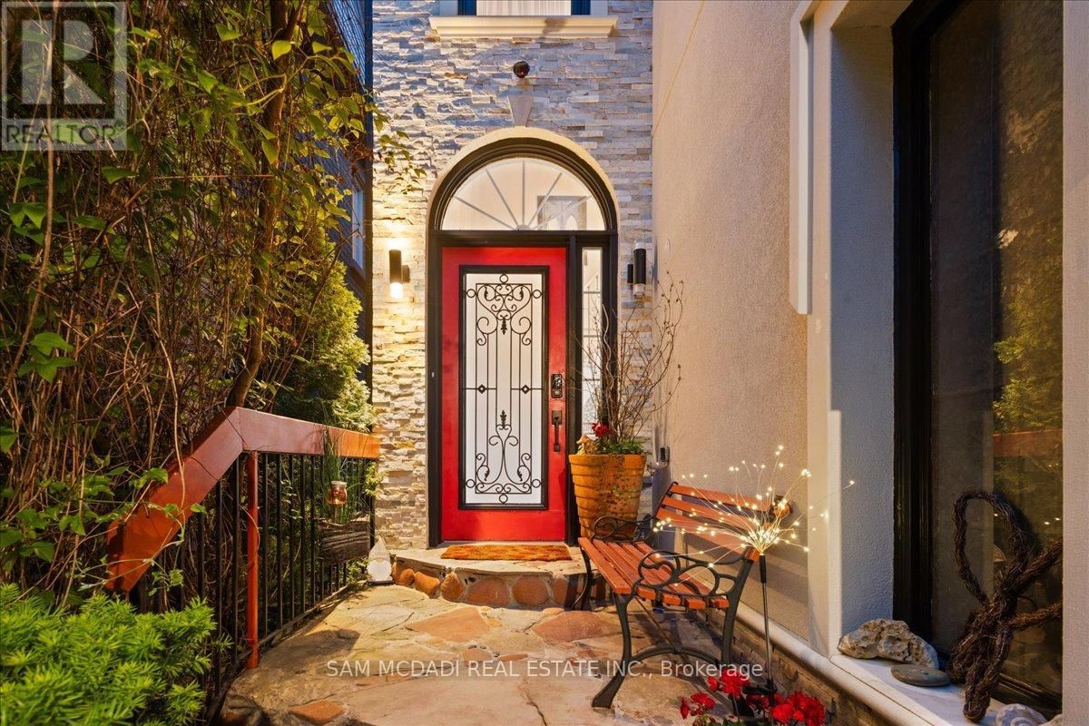 6074 LEESIDE CRESCENT Image 3