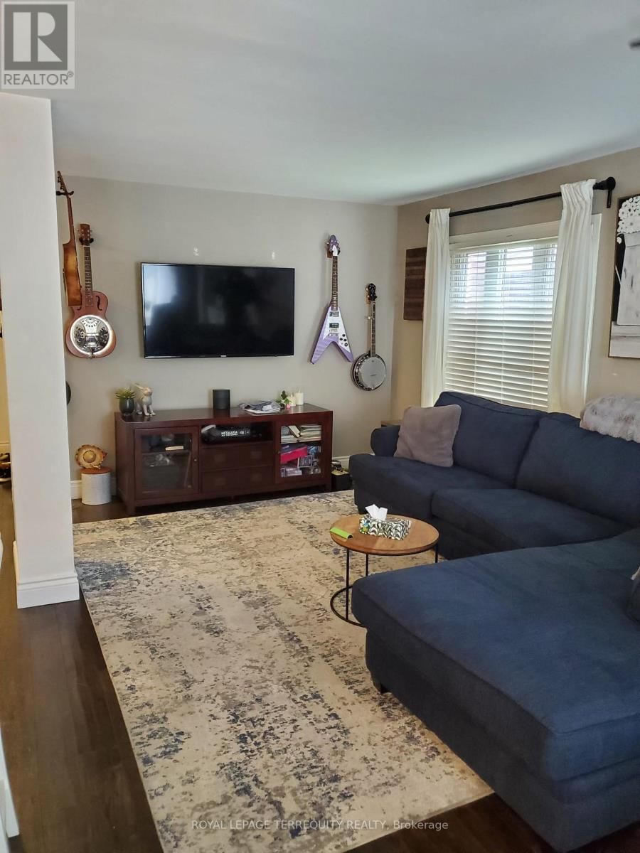 19 TRALEE STREET Image 9