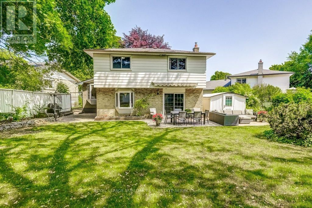 652 AUBURN CRESCENT Image 29
