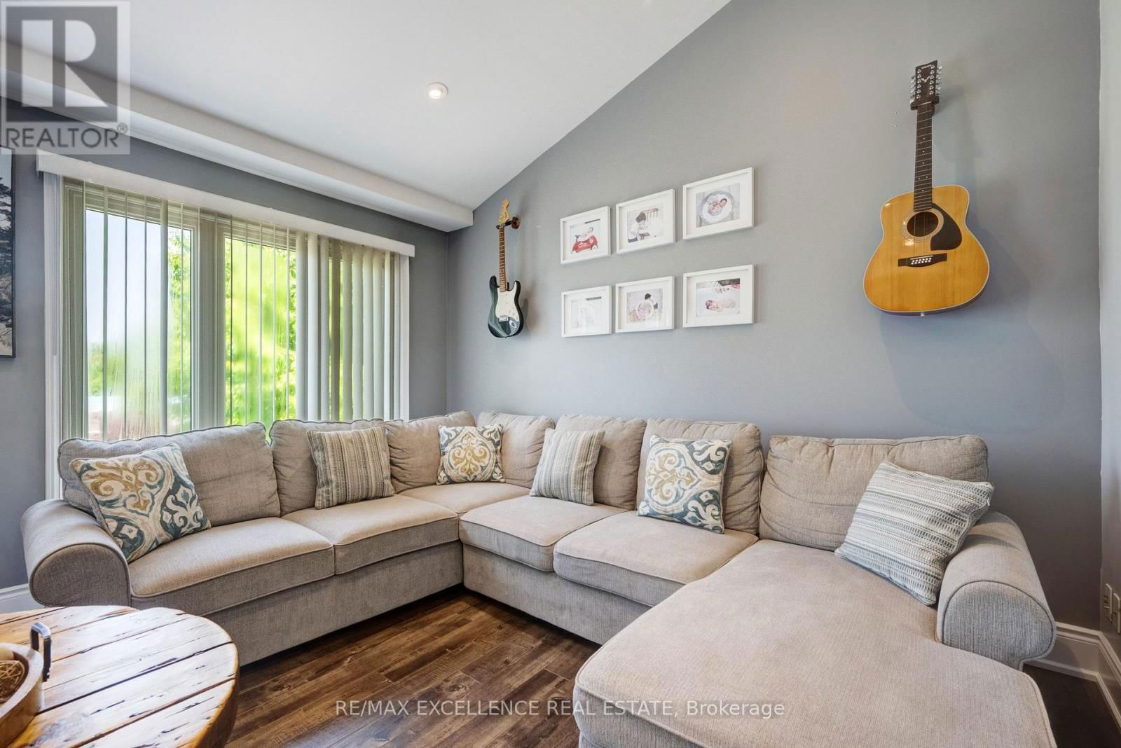 18 CARTER DRIVE Image 18