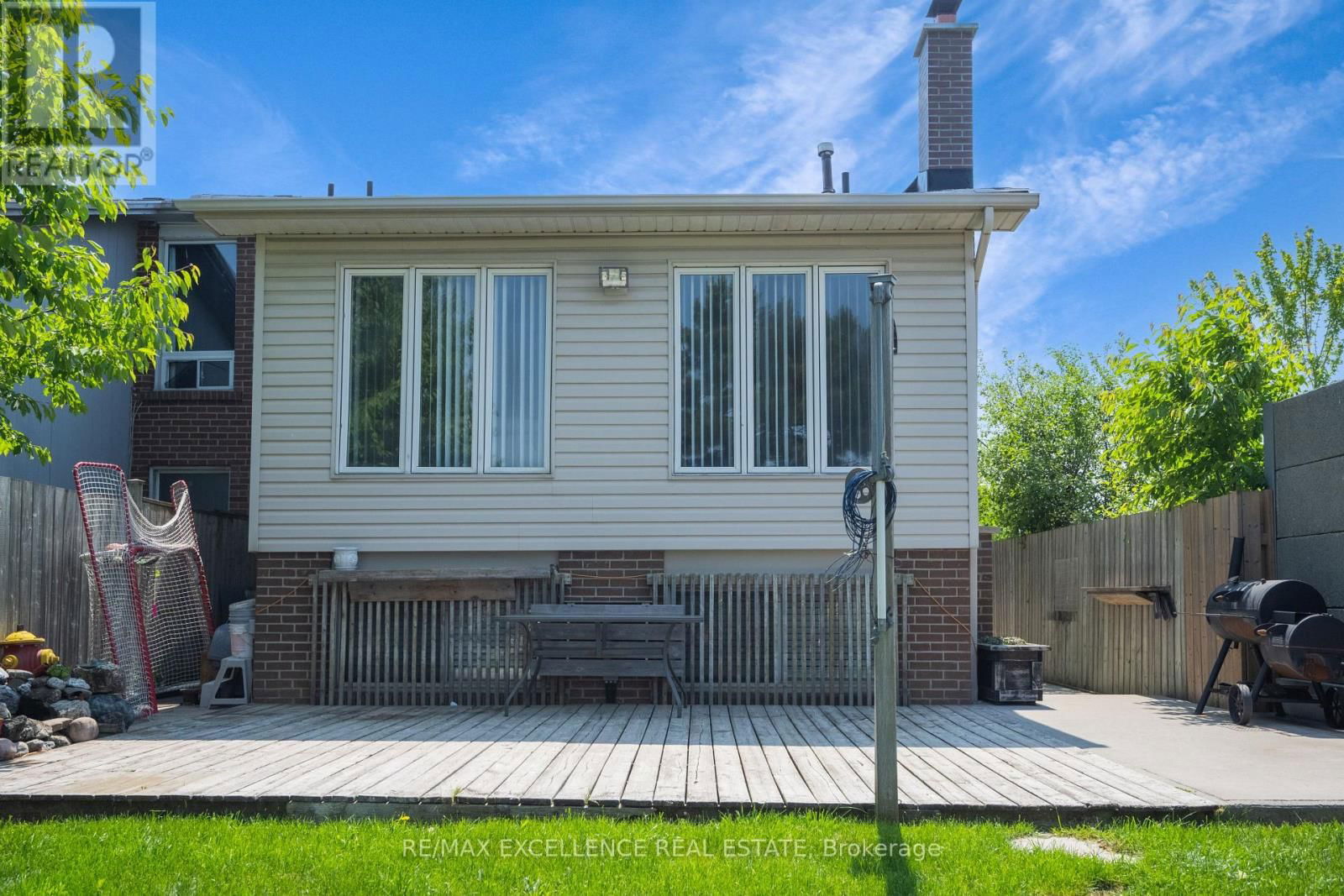 18 CARTER DRIVE Image 45