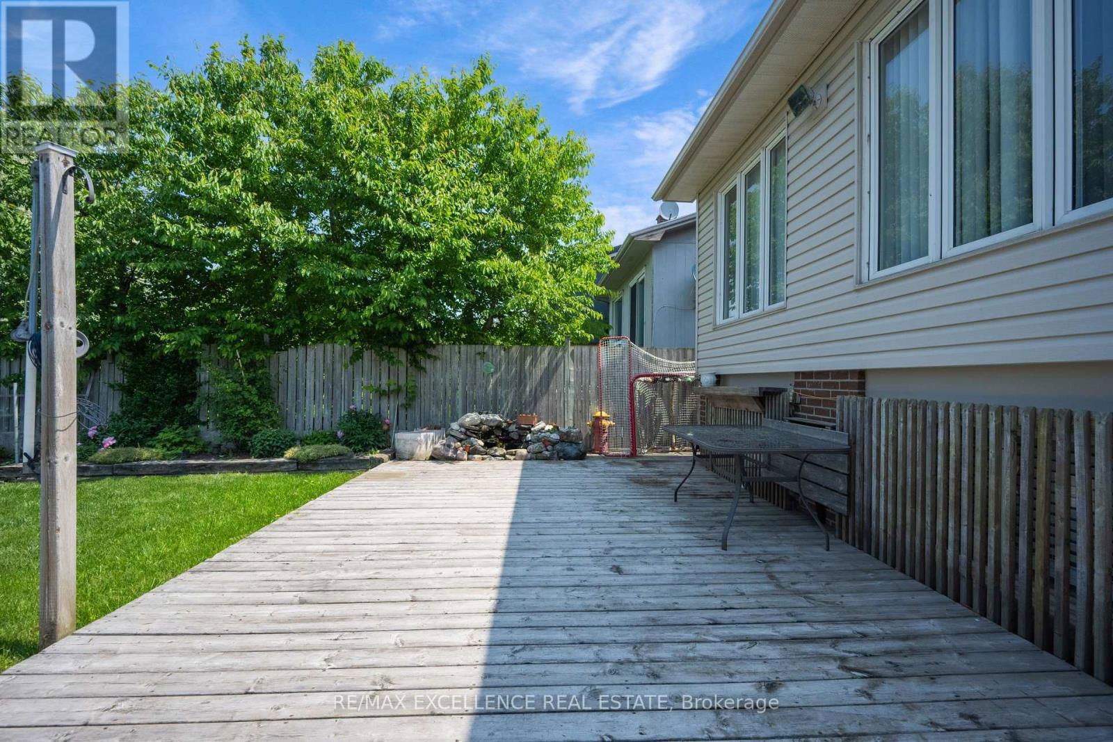 18 CARTER DRIVE Image 46