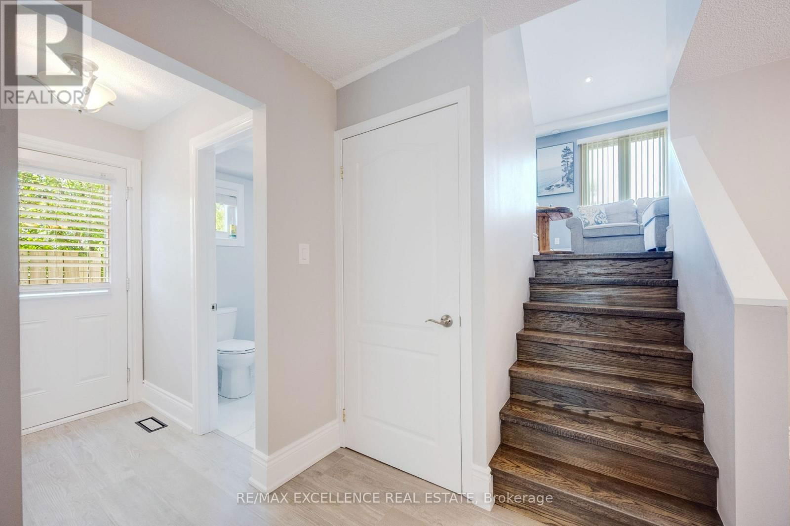 18 CARTER DRIVE Image 9
