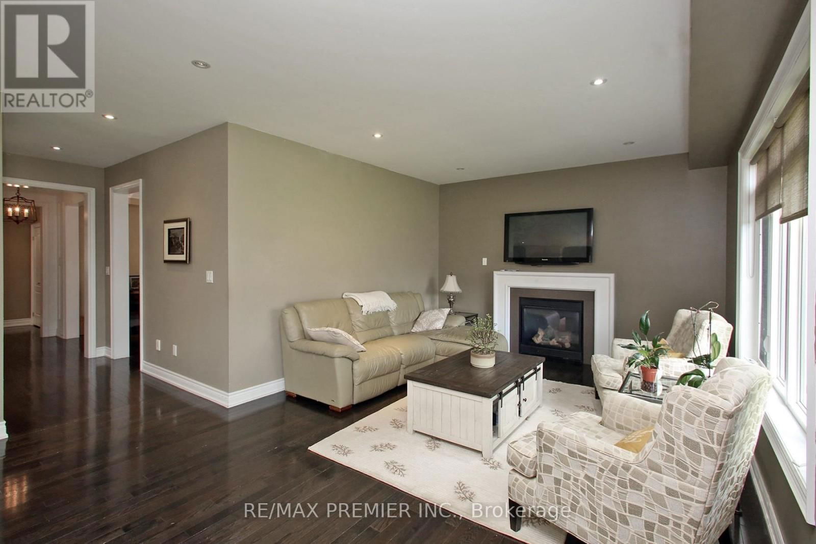 1525 BARBERTOWN ROAD Image 15