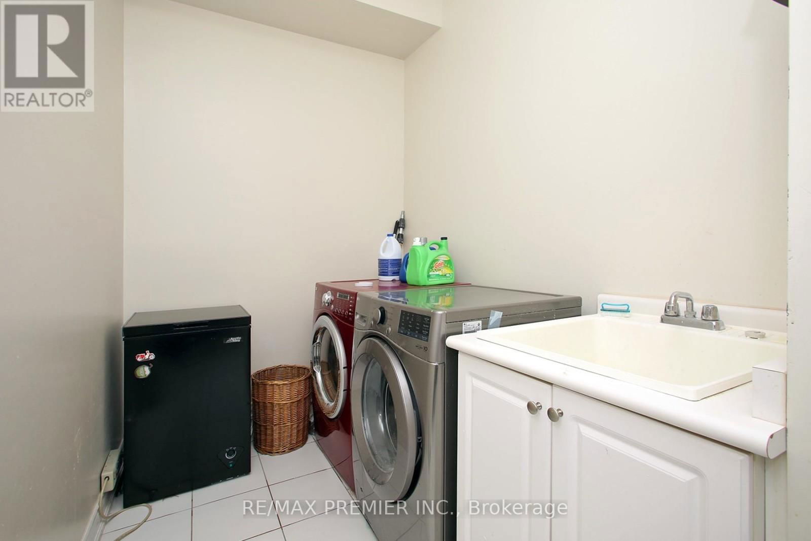 1525 BARBERTOWN ROAD Image 25