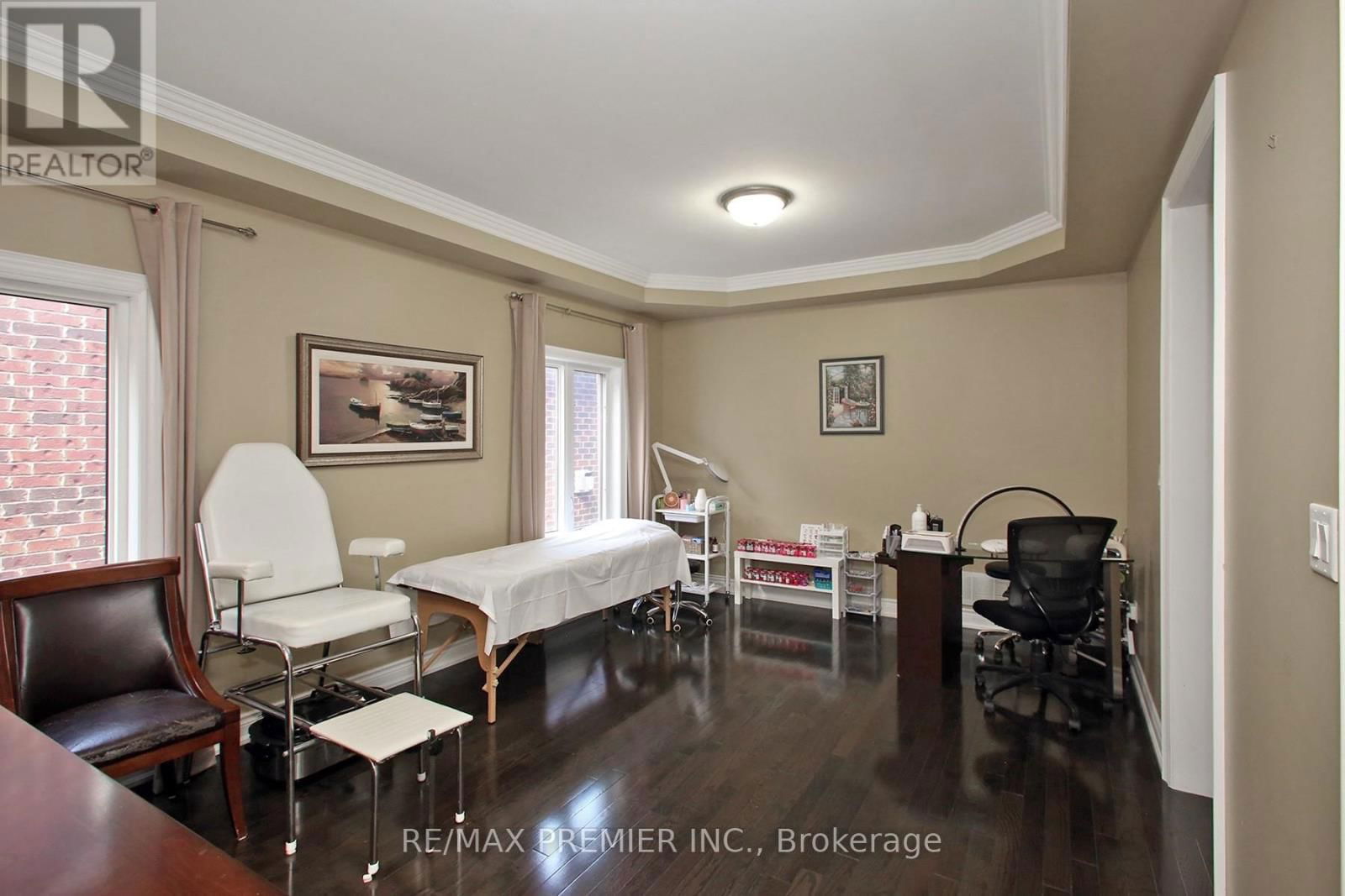 1525 BARBERTOWN ROAD Image 6
