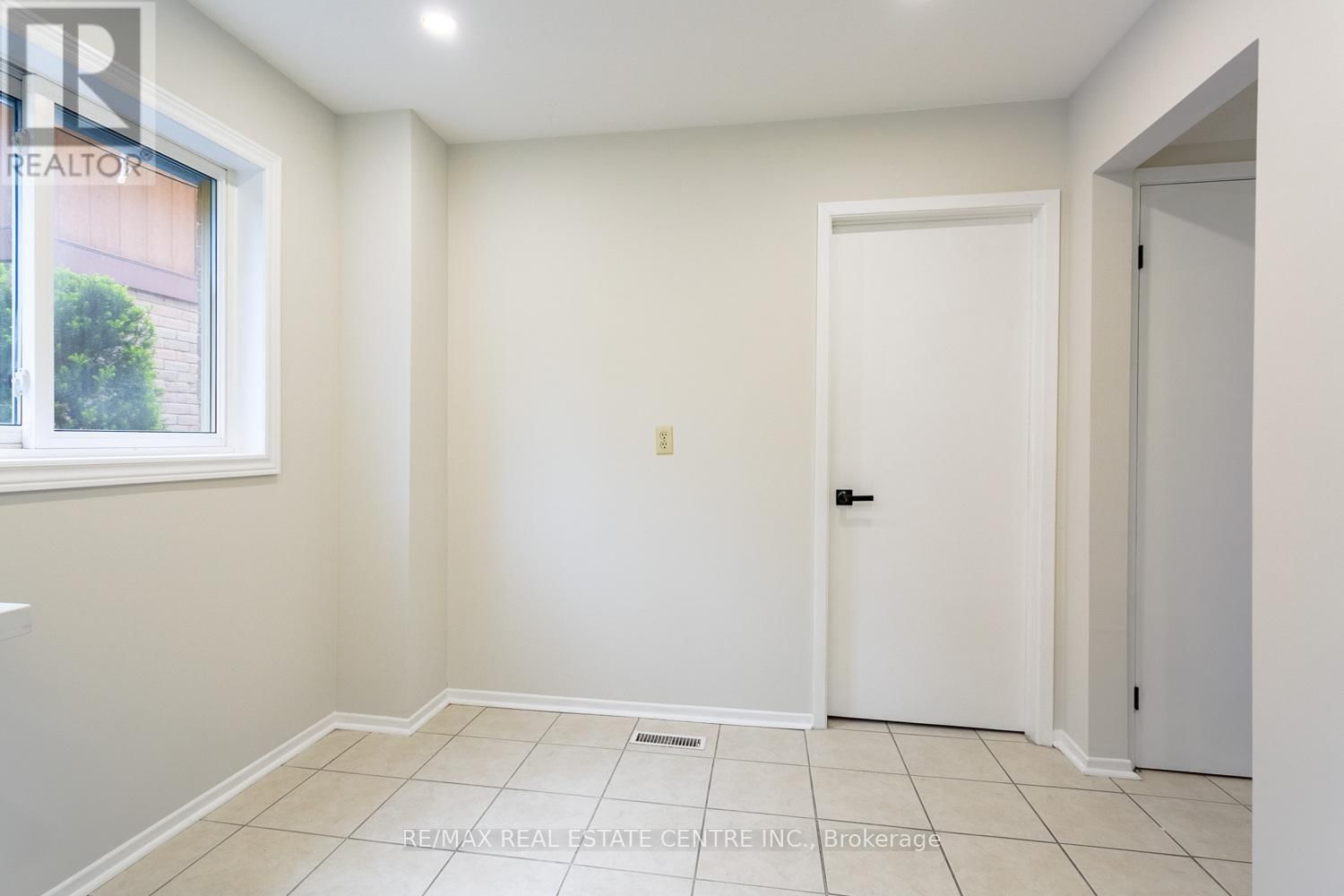 7221 DANTON PROMENADE Image 11