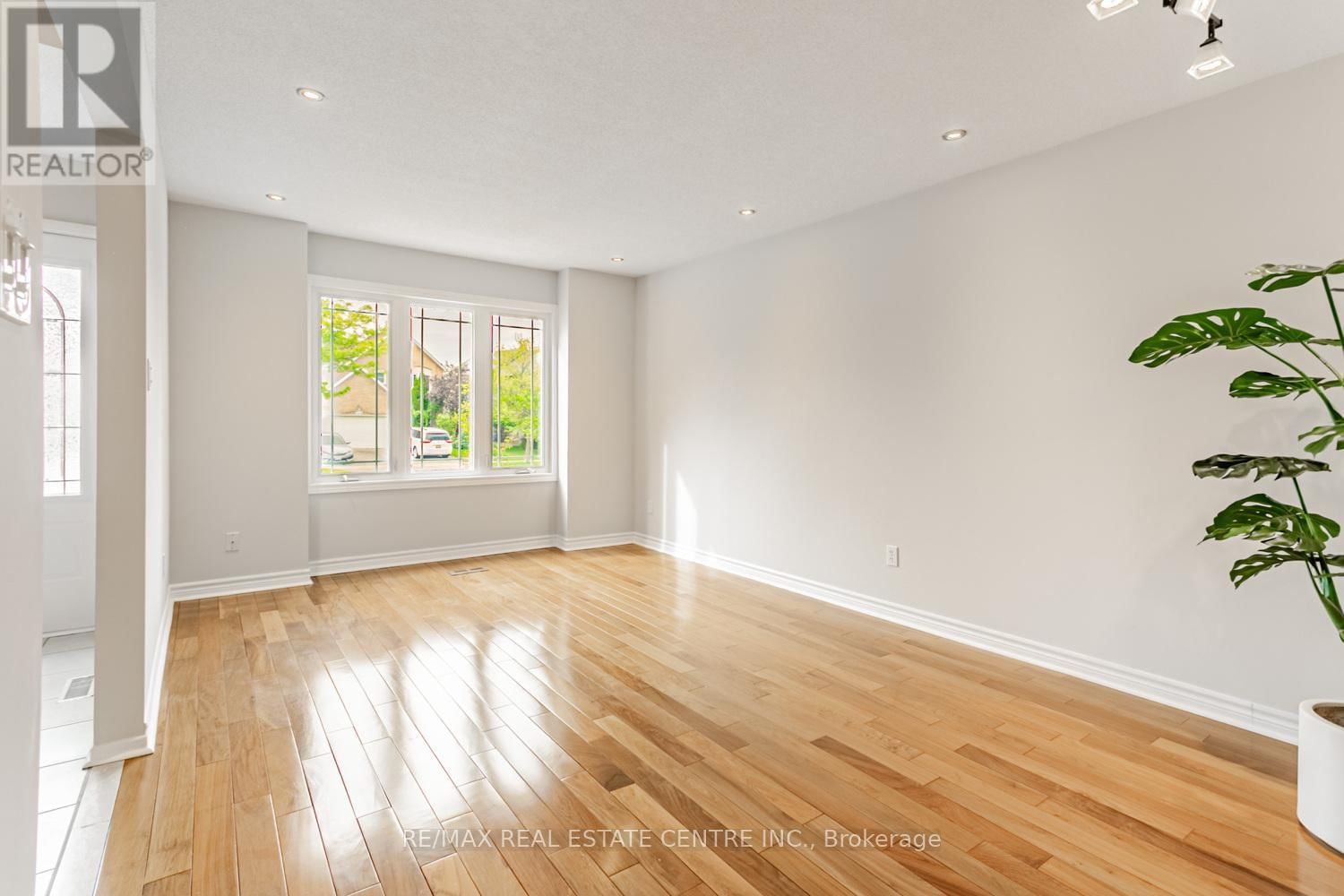 7221 DANTON PROMENADE Image 6
