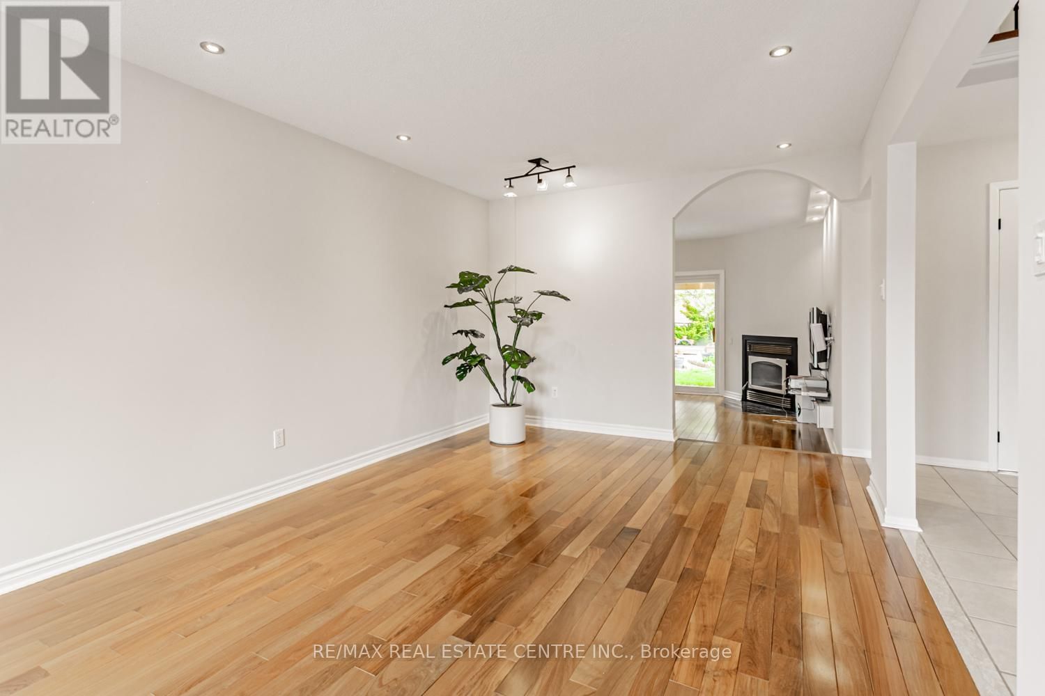 7221 DANTON PROMENADE Image 7