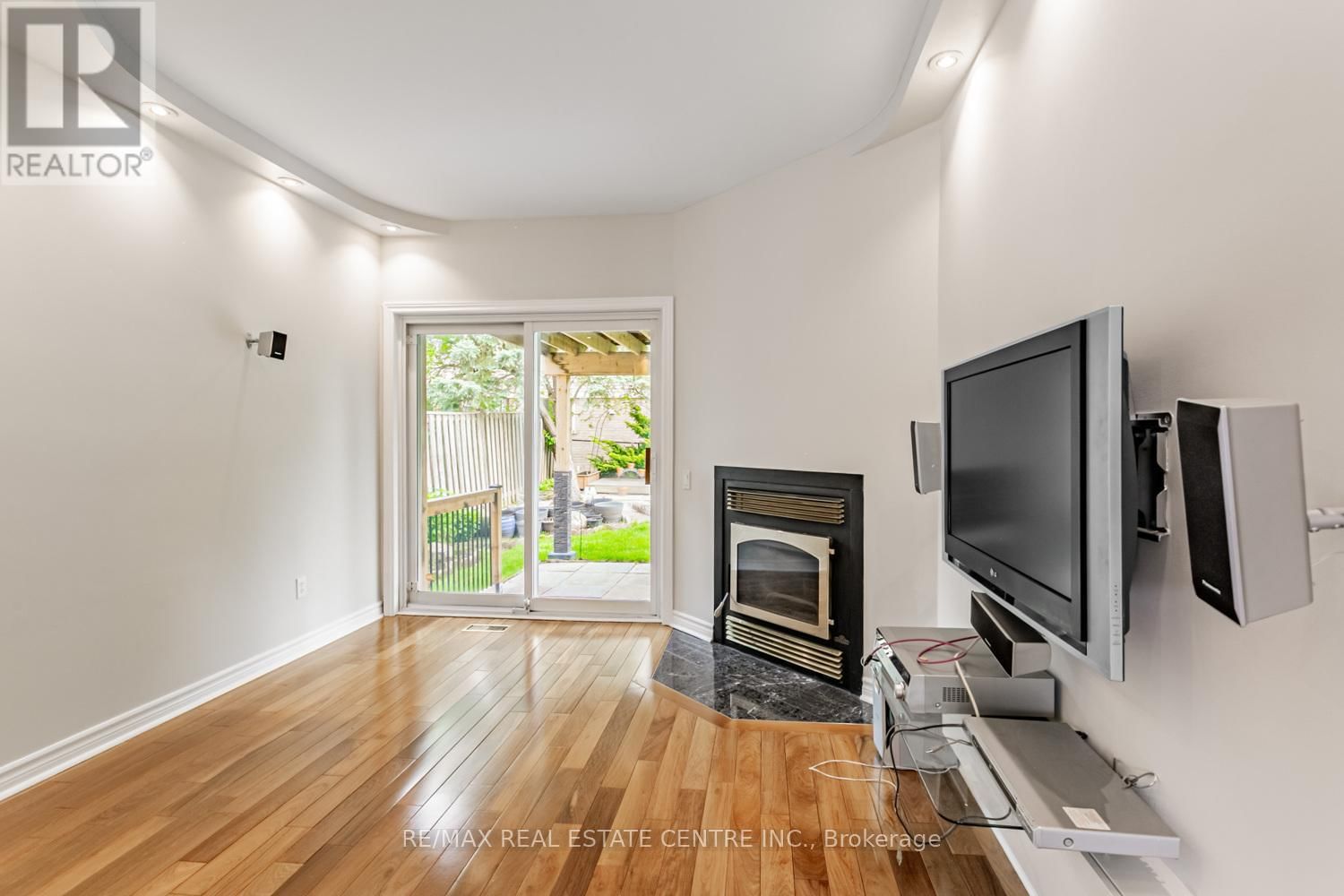 7221 DANTON PROMENADE Image 8