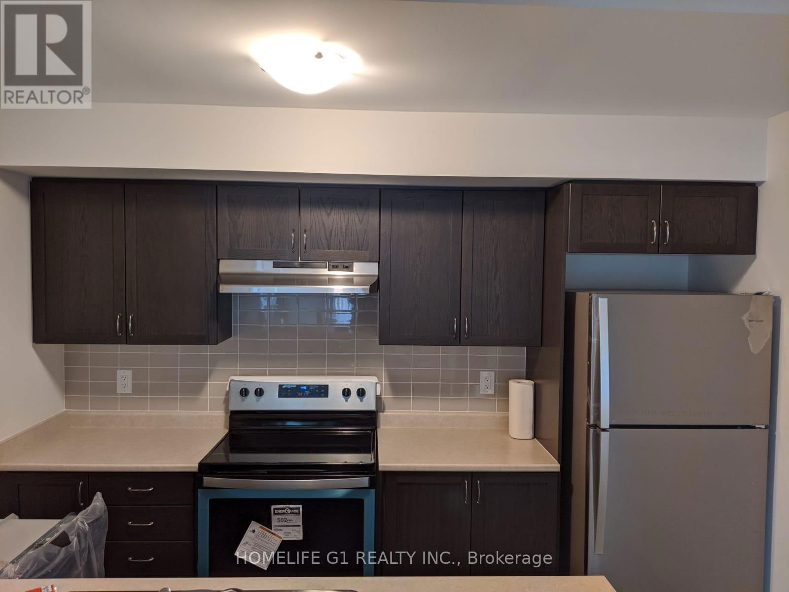 300 - 250 SUNNY MEADOW BOULEVARD Image 3