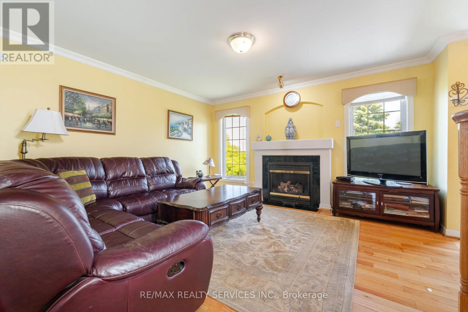 18 SHERBO CRESCENT Image 14