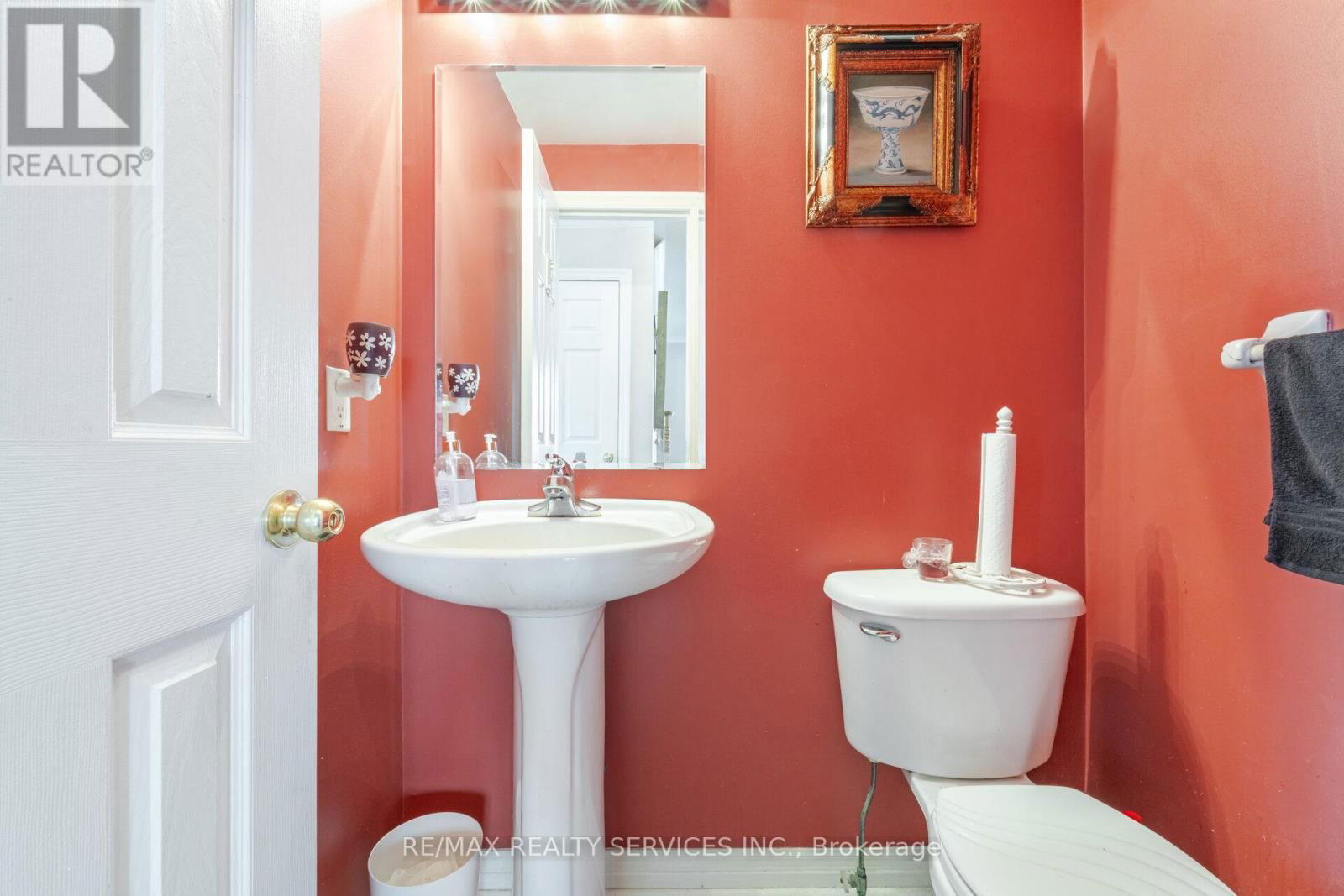 18 SHERBO CRESCENT Image 23