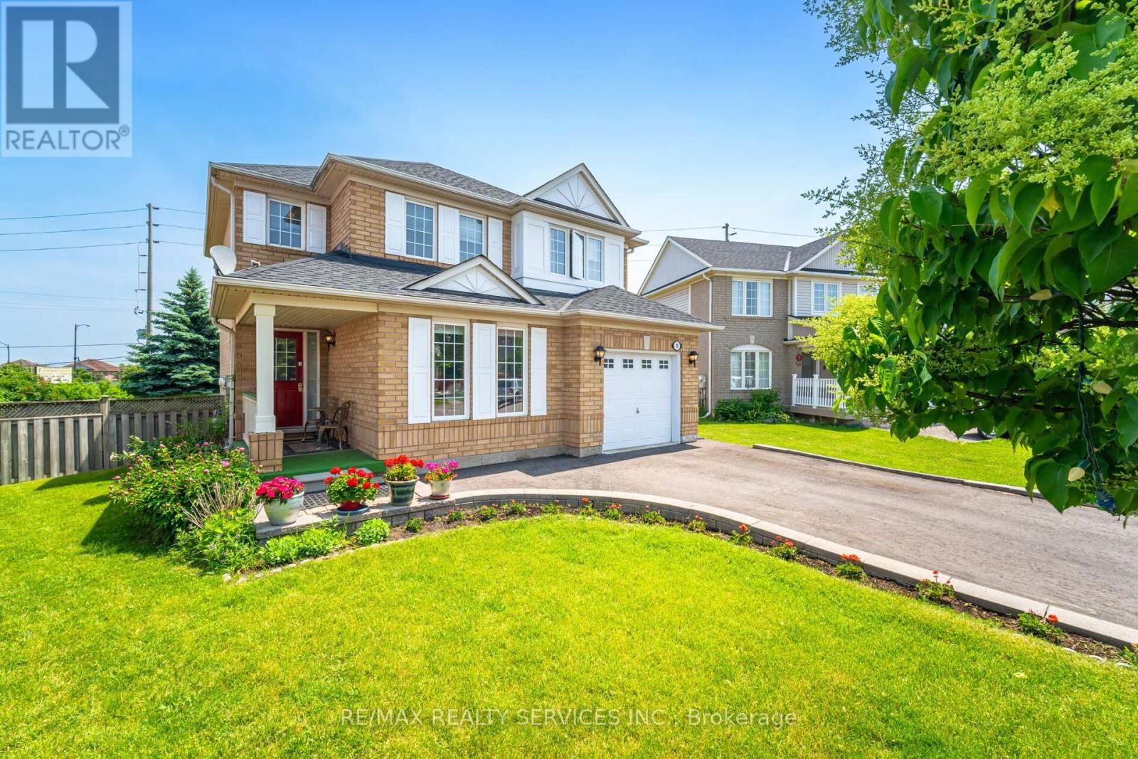18 SHERBO CRESCENT Image 4