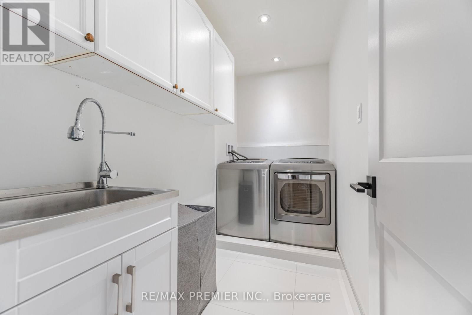 28 STRAWBERRY HILL COURT Image 28