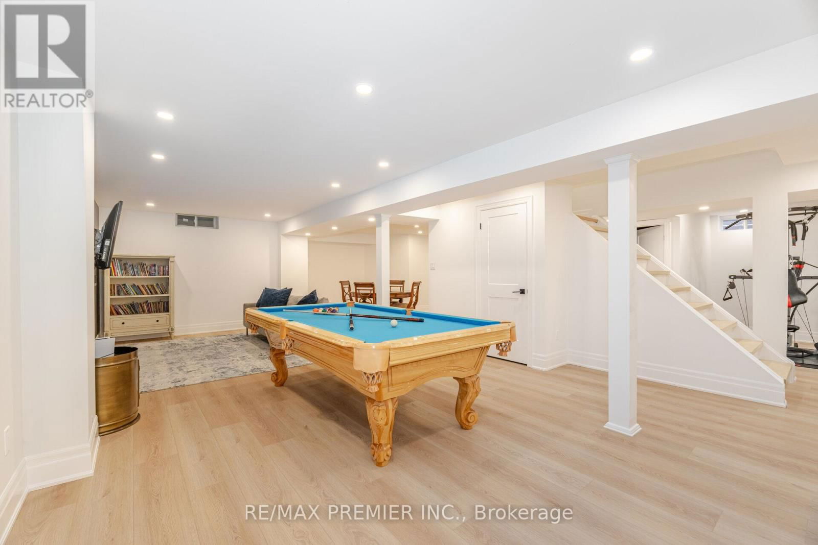 28 STRAWBERRY HILL COURT Image 29