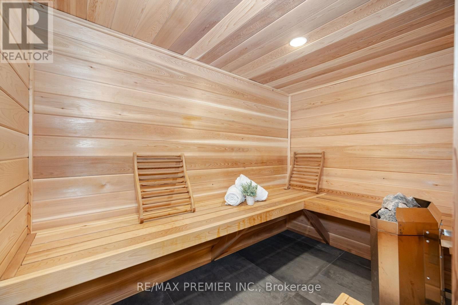 28 STRAWBERRY HILL COURT Image 30