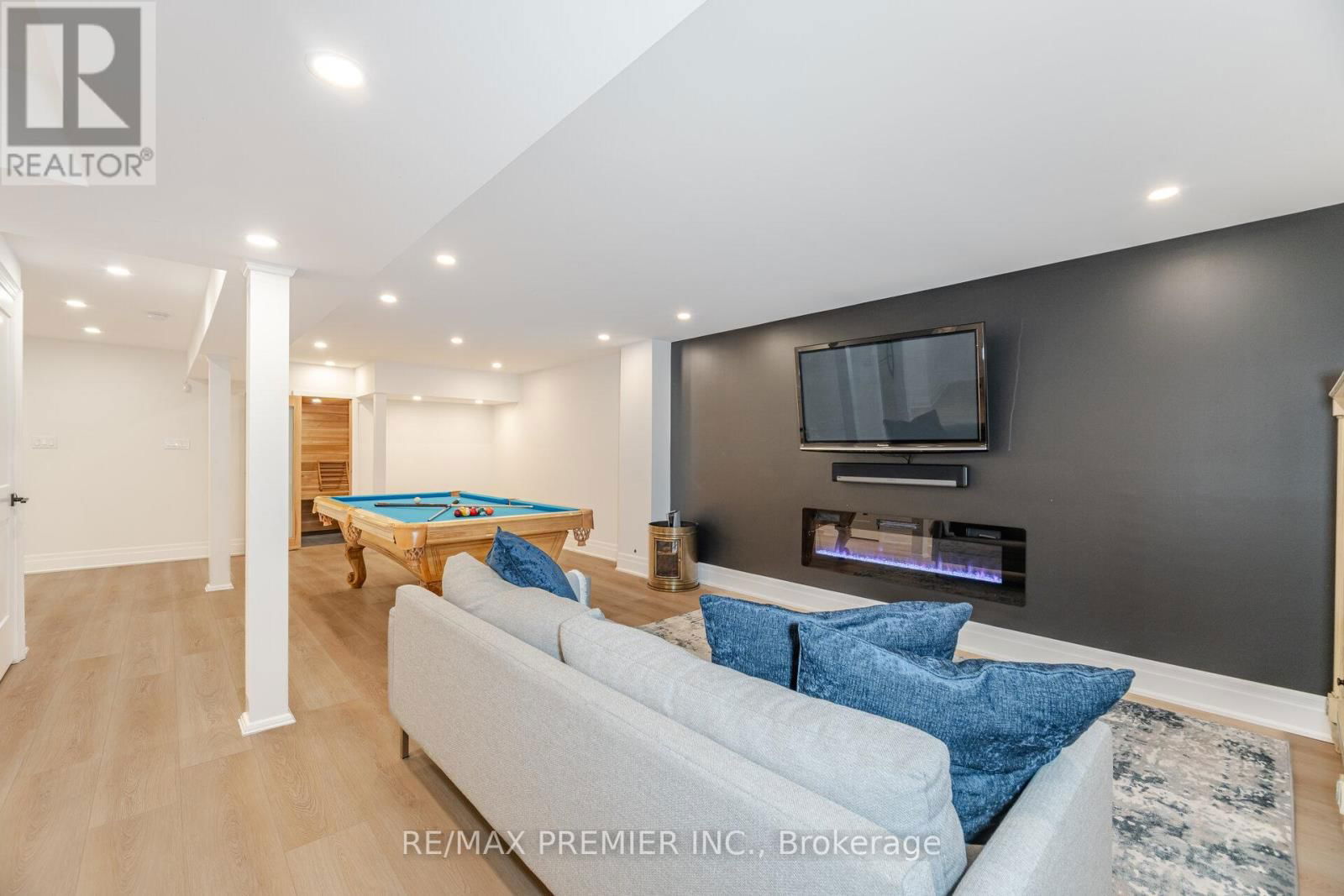 28 STRAWBERRY HILL COURT Image 31