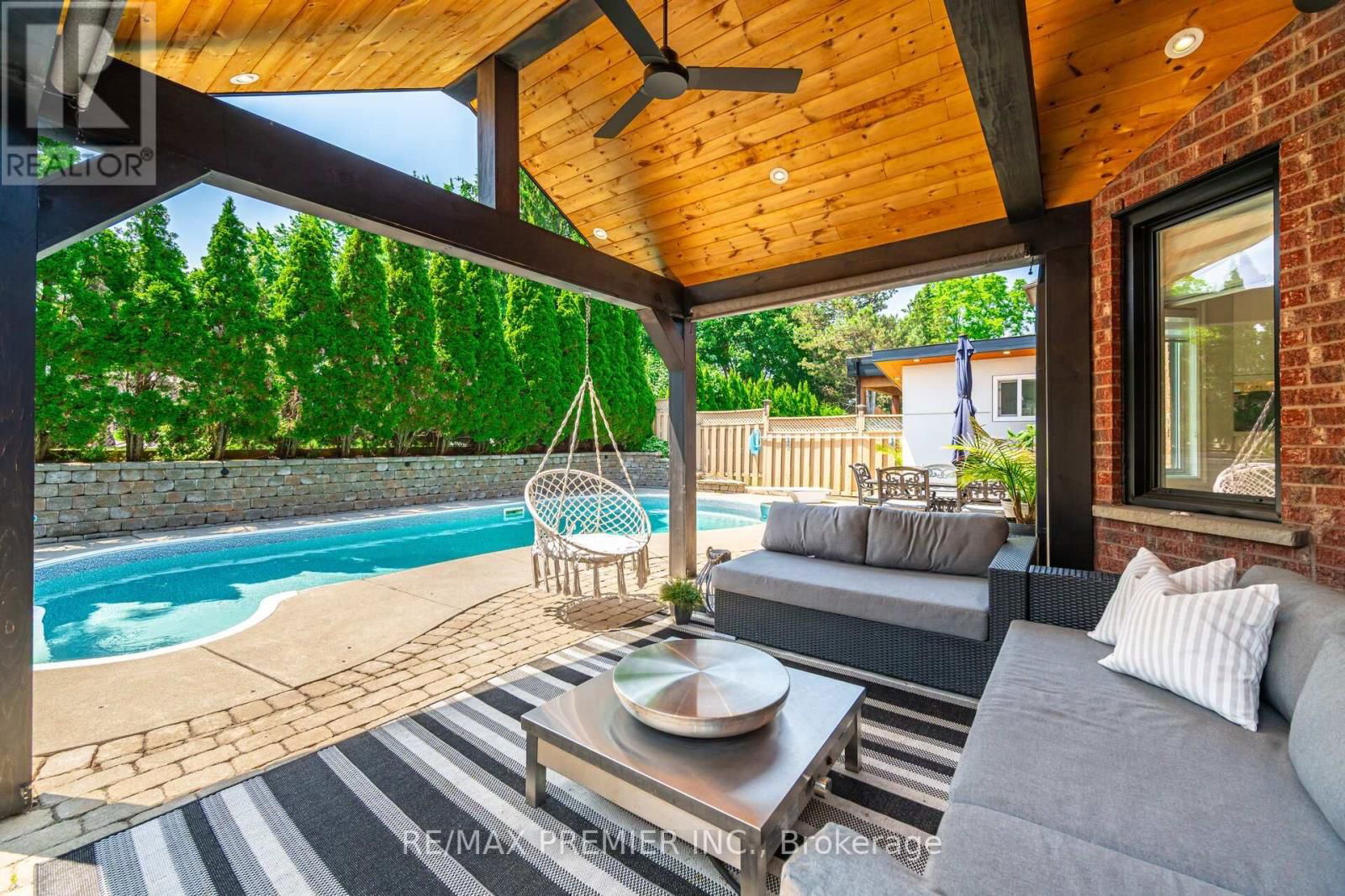 28 STRAWBERRY HILL COURT Image 36