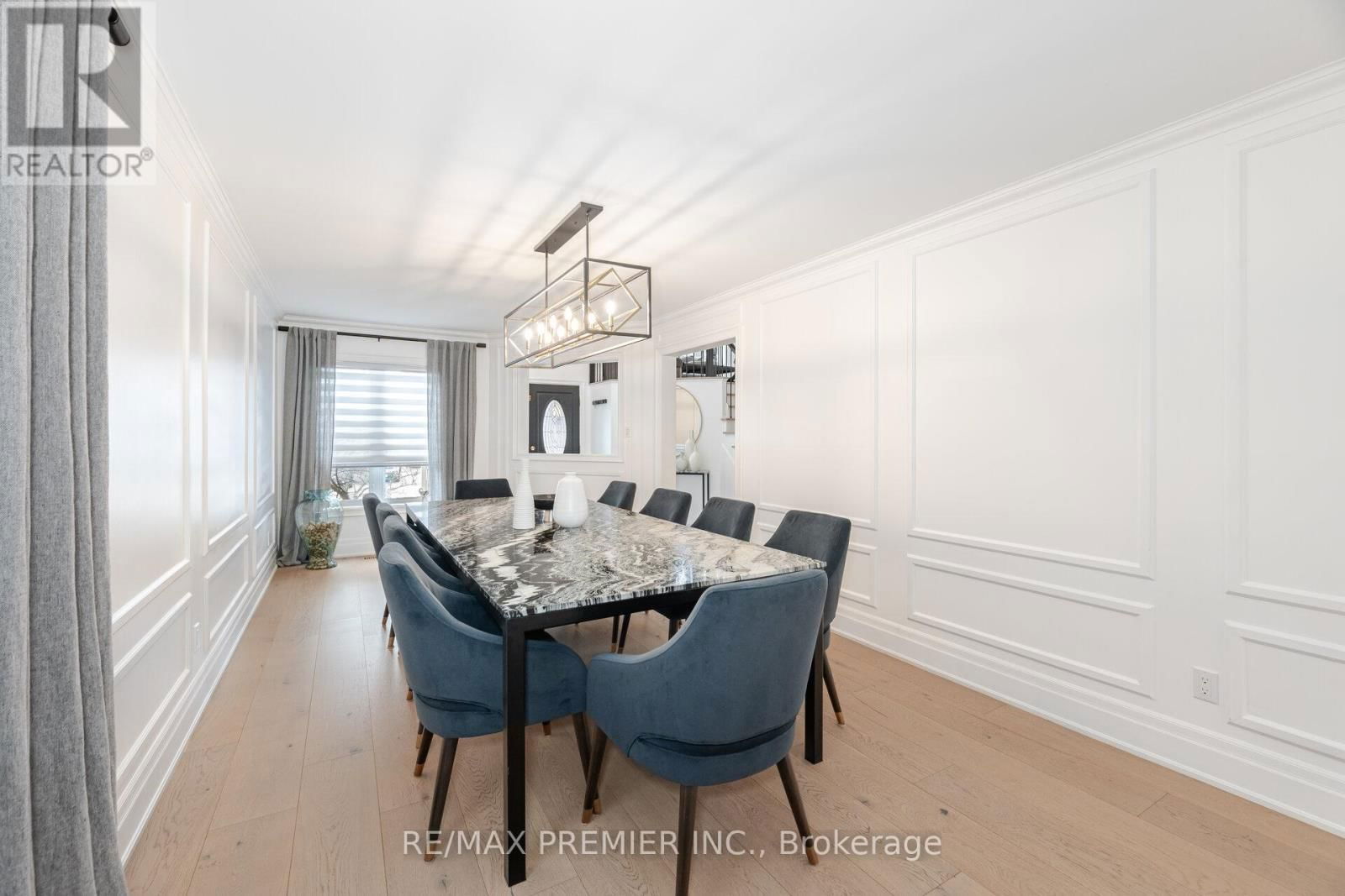 28 STRAWBERRY HILL COURT Image 8
