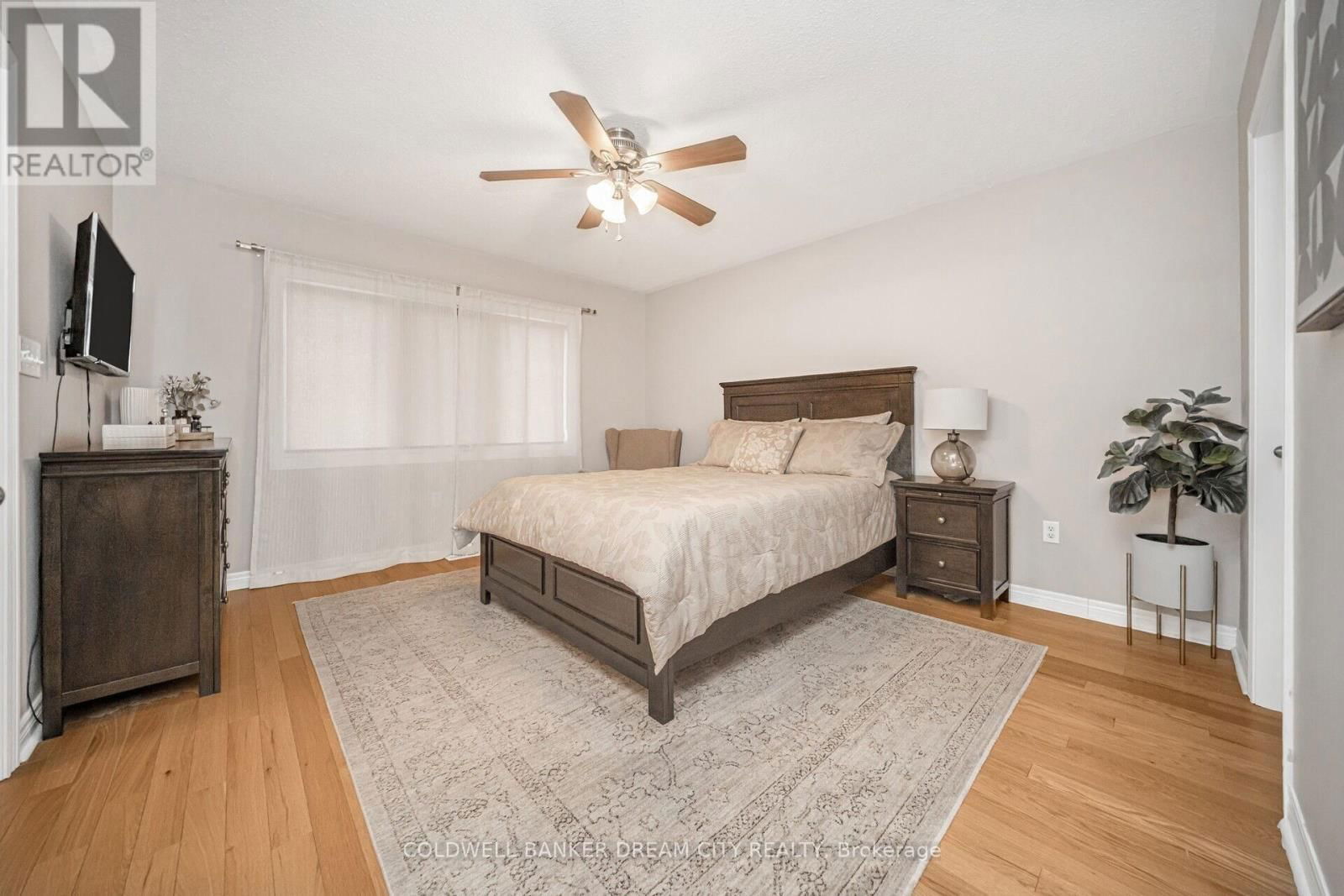 14 IVOR CRESCENT Image 21