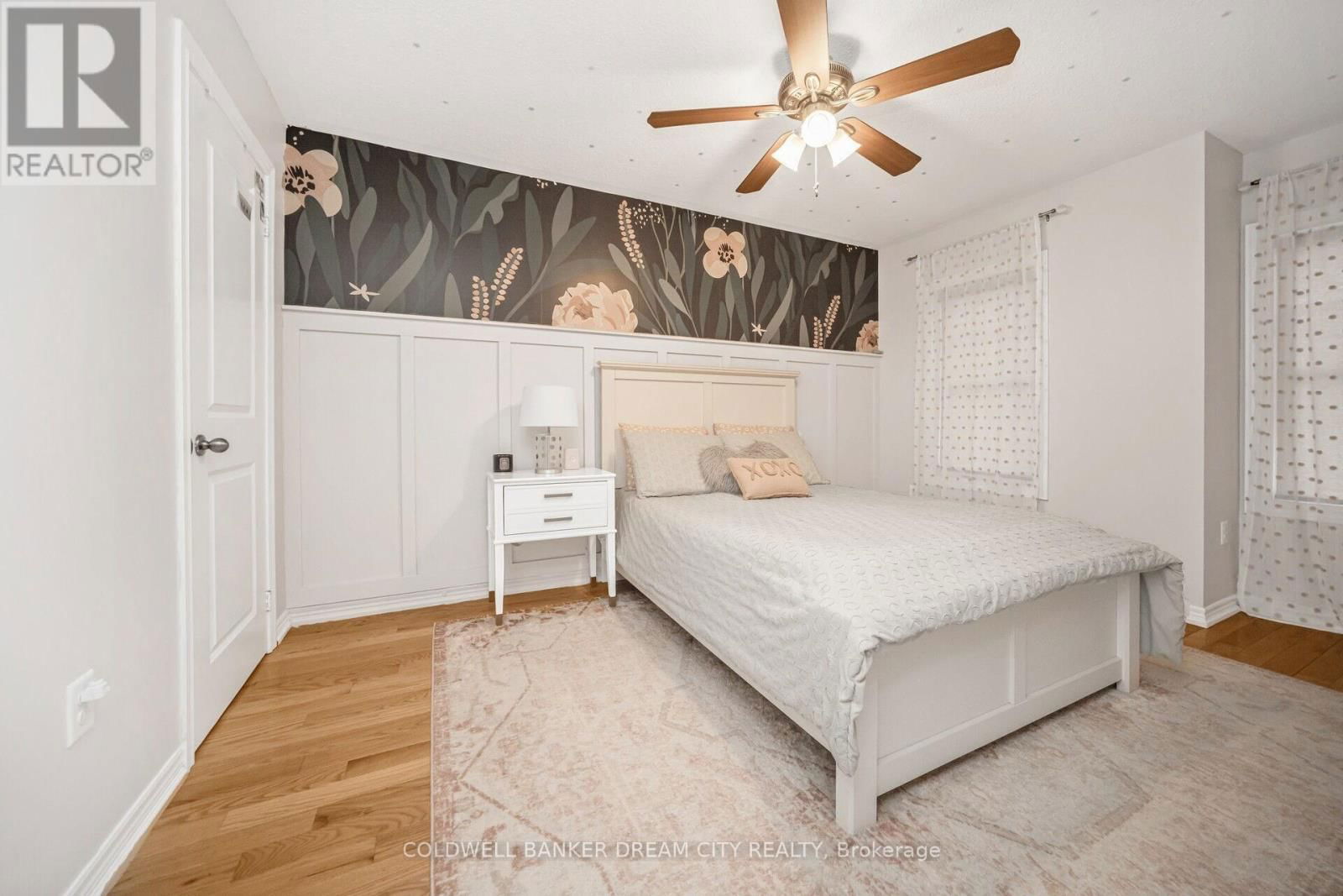 14 IVOR CRESCENT Image 31