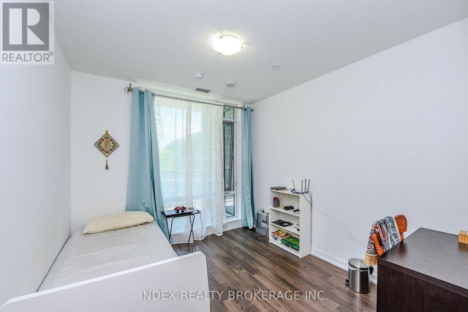 103 - 2560 EGLINGTON AVENUE Image 14