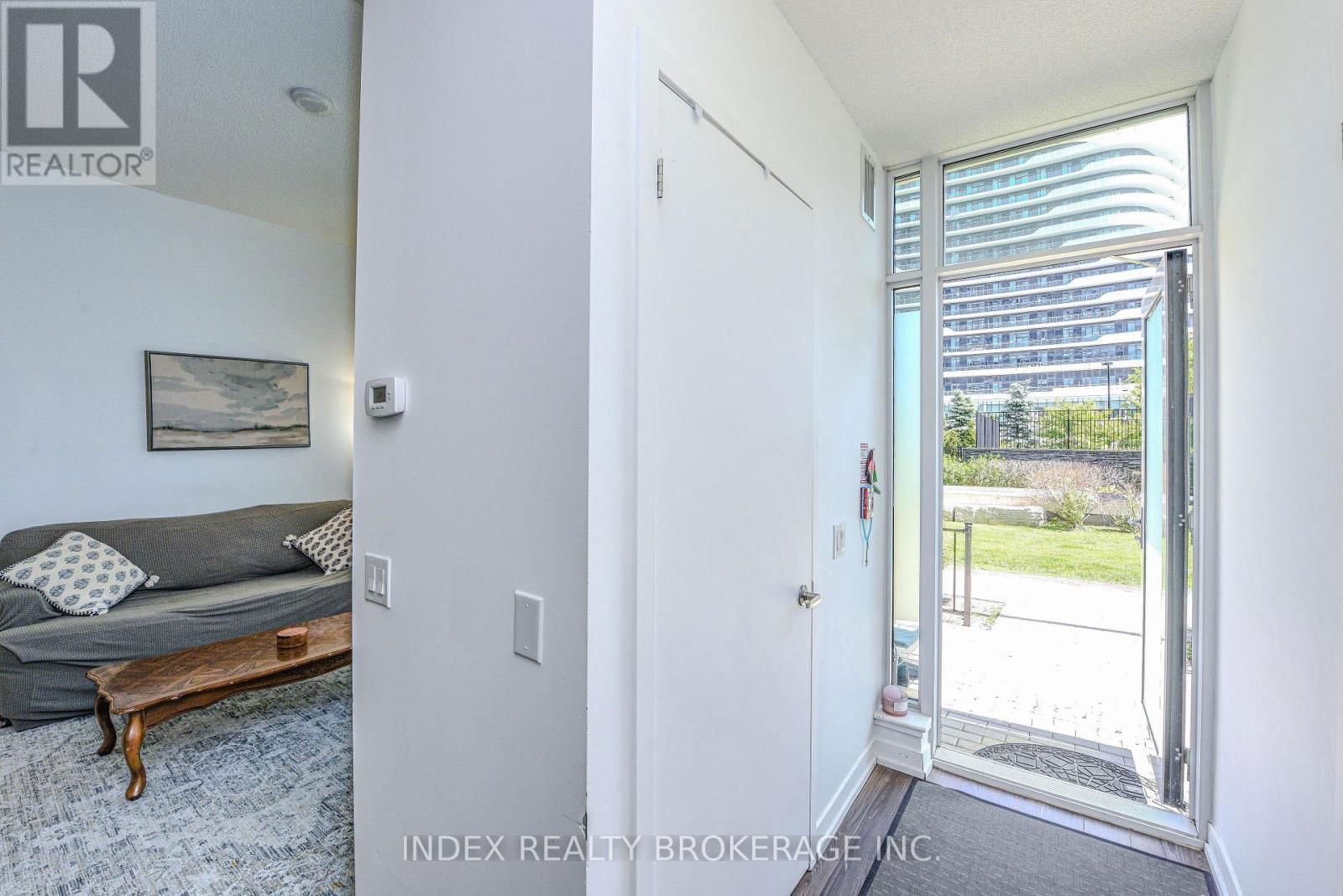 103 - 2560 EGLINGTON AVENUE Image 2