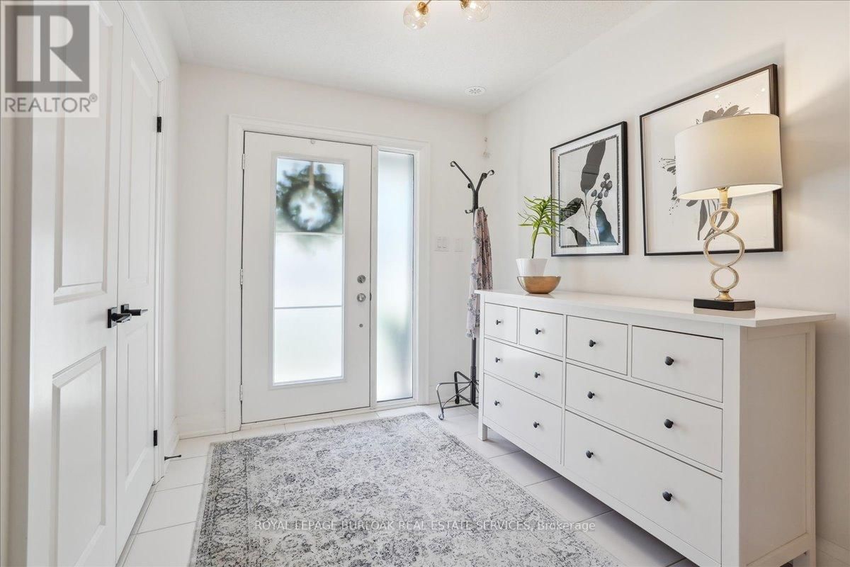 3 - 2071 GHENT AVENUE Image 4