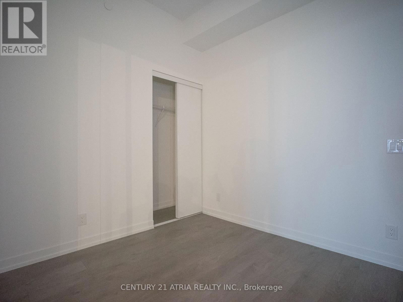 Lph 15 - 270 DUFFERIN STREET Image 3