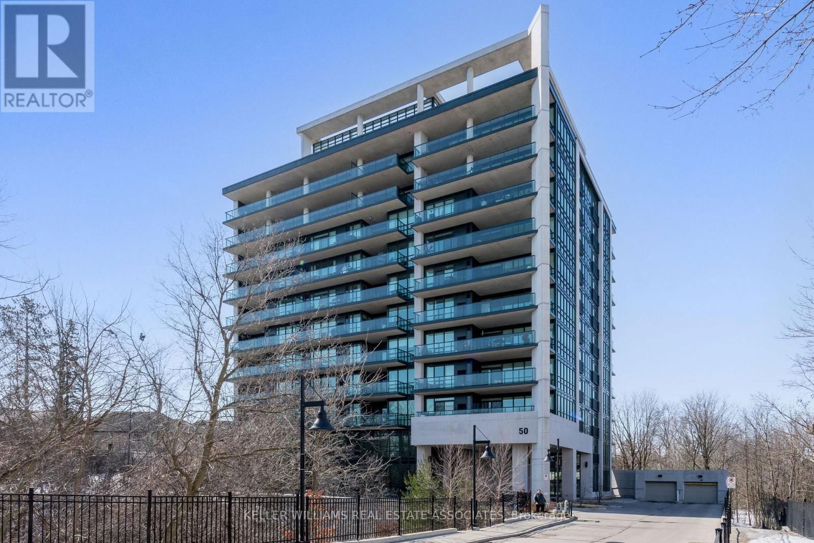 403 - 50 HALL ROAD Image 1