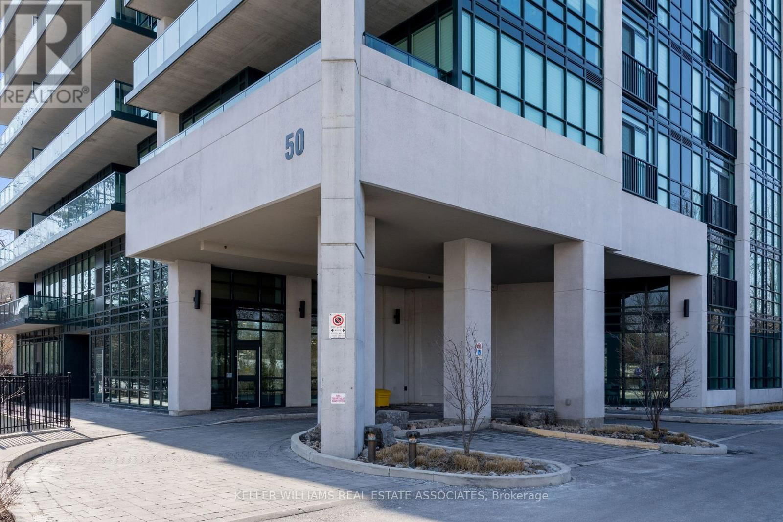 403 - 50 HALL ROAD Image 2