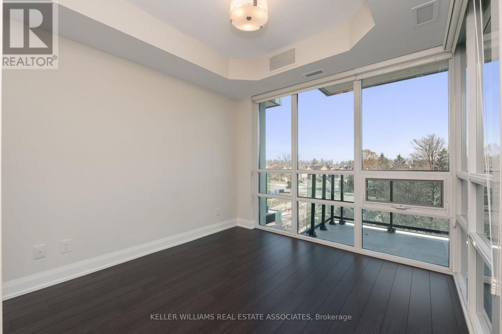 403 - 50 HALL ROAD Image 24