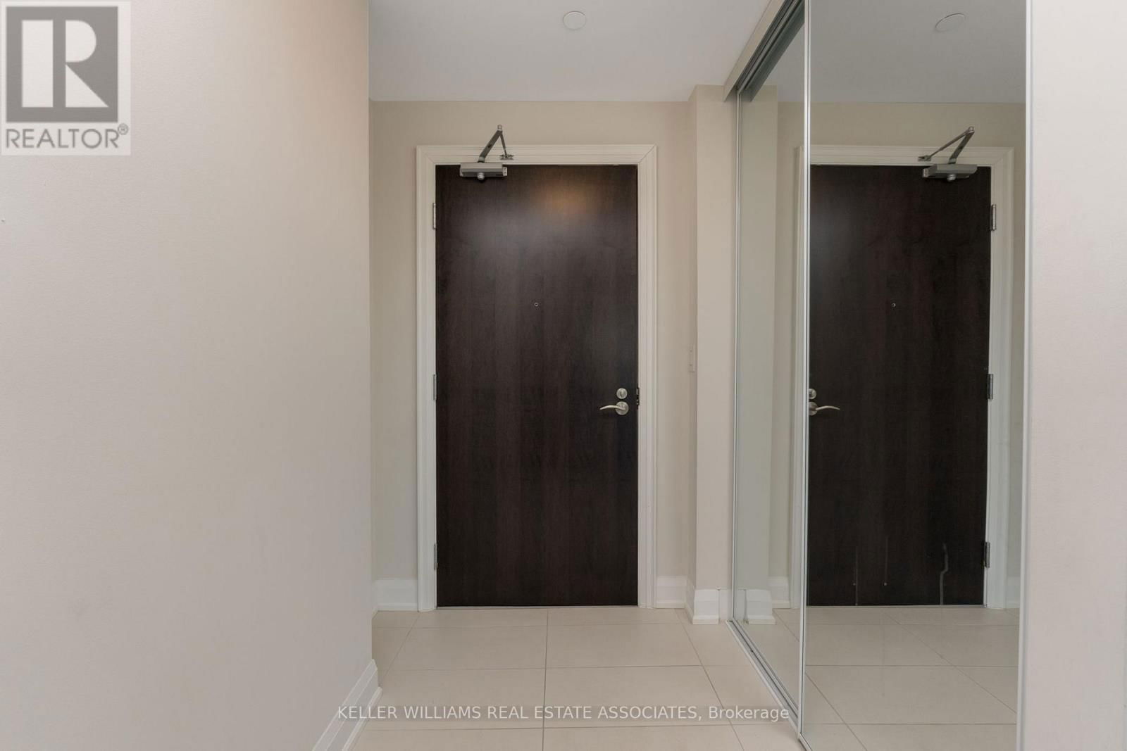 403 - 50 HALL ROAD Image 3