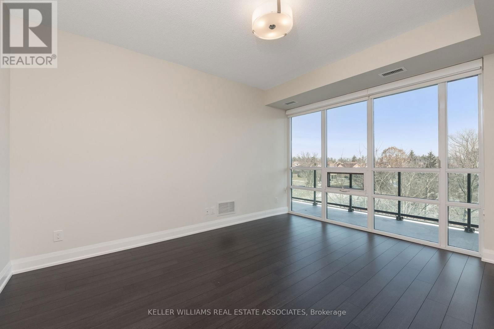 403 - 50 HALL ROAD Image 31