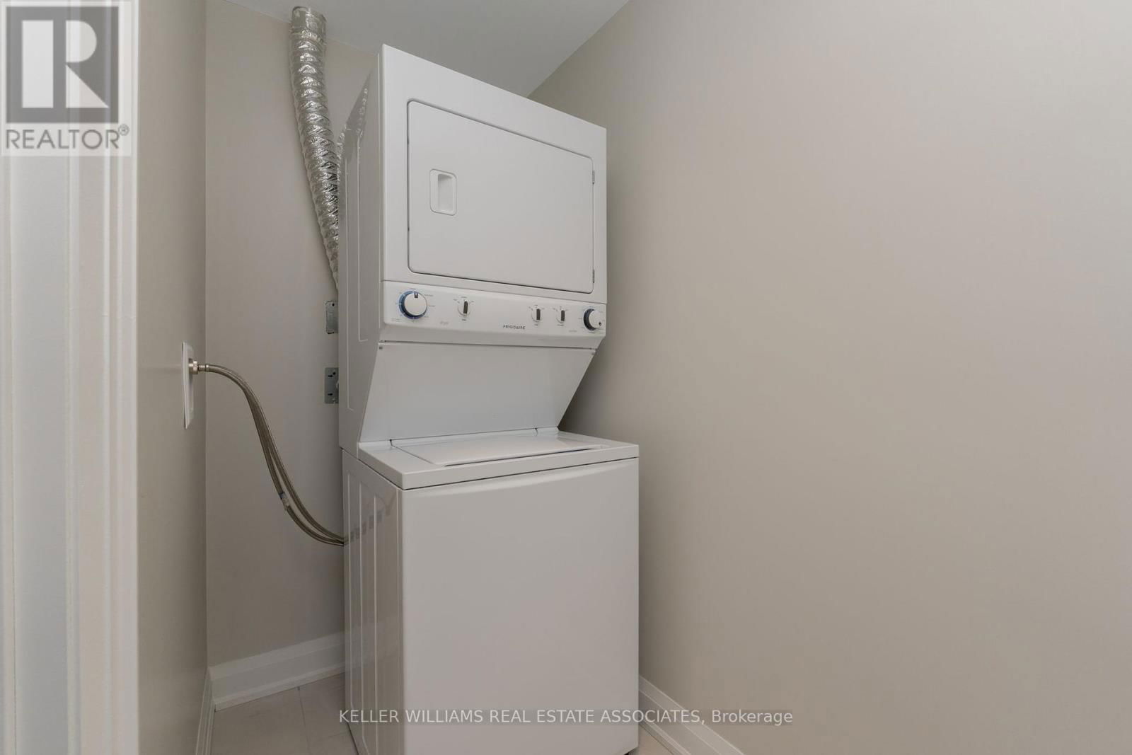 403 - 50 HALL ROAD Image 36