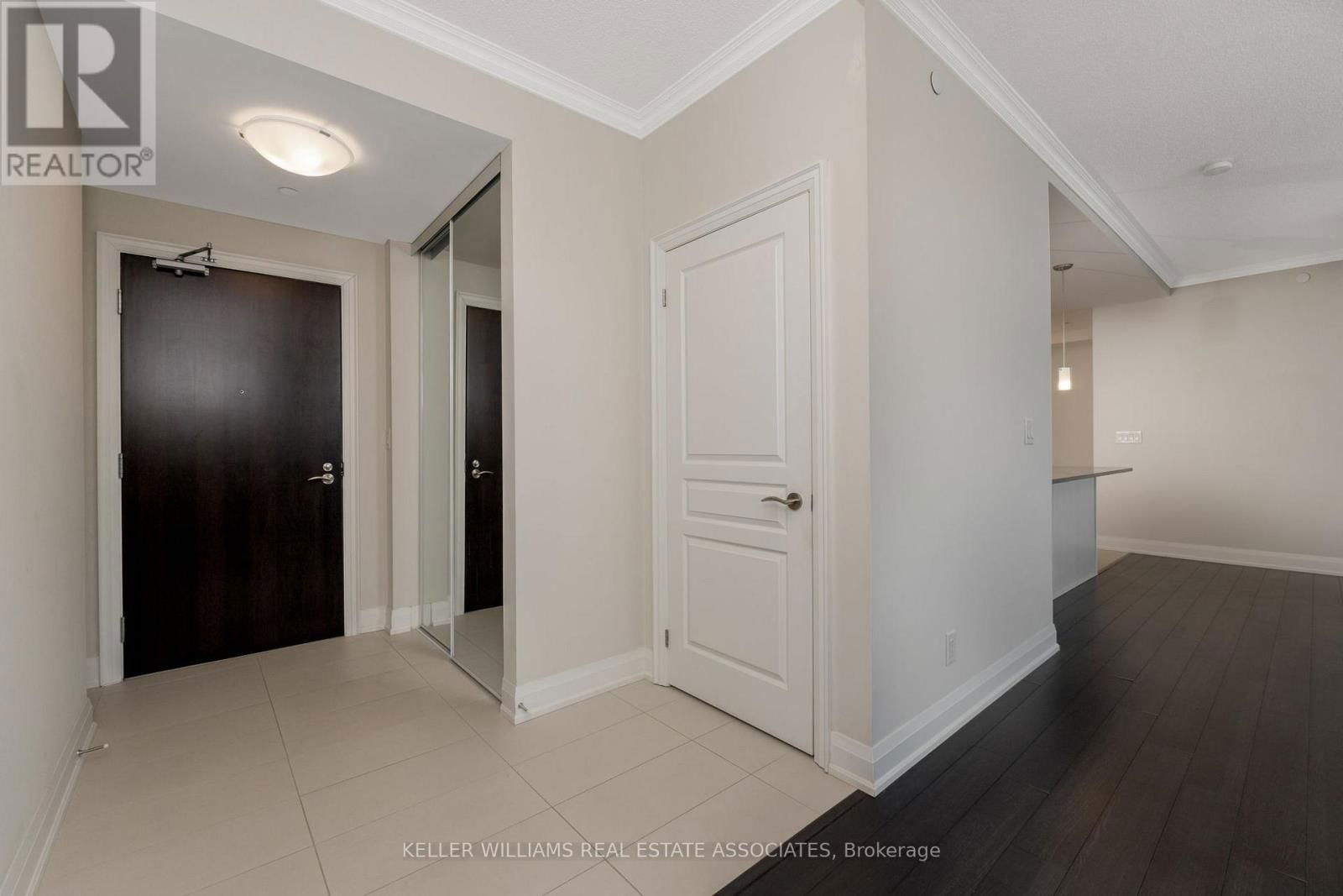 403 - 50 HALL ROAD Image 5