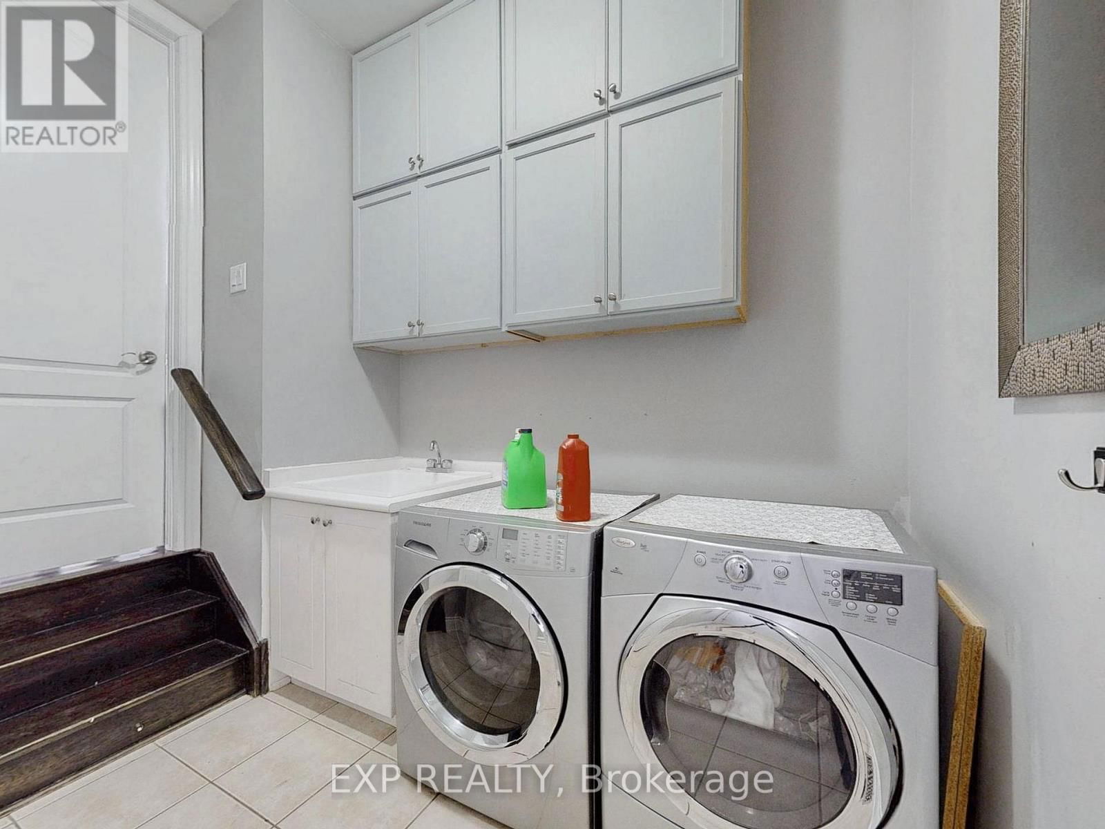 88 ROYAL WEST DRIVE Image 19