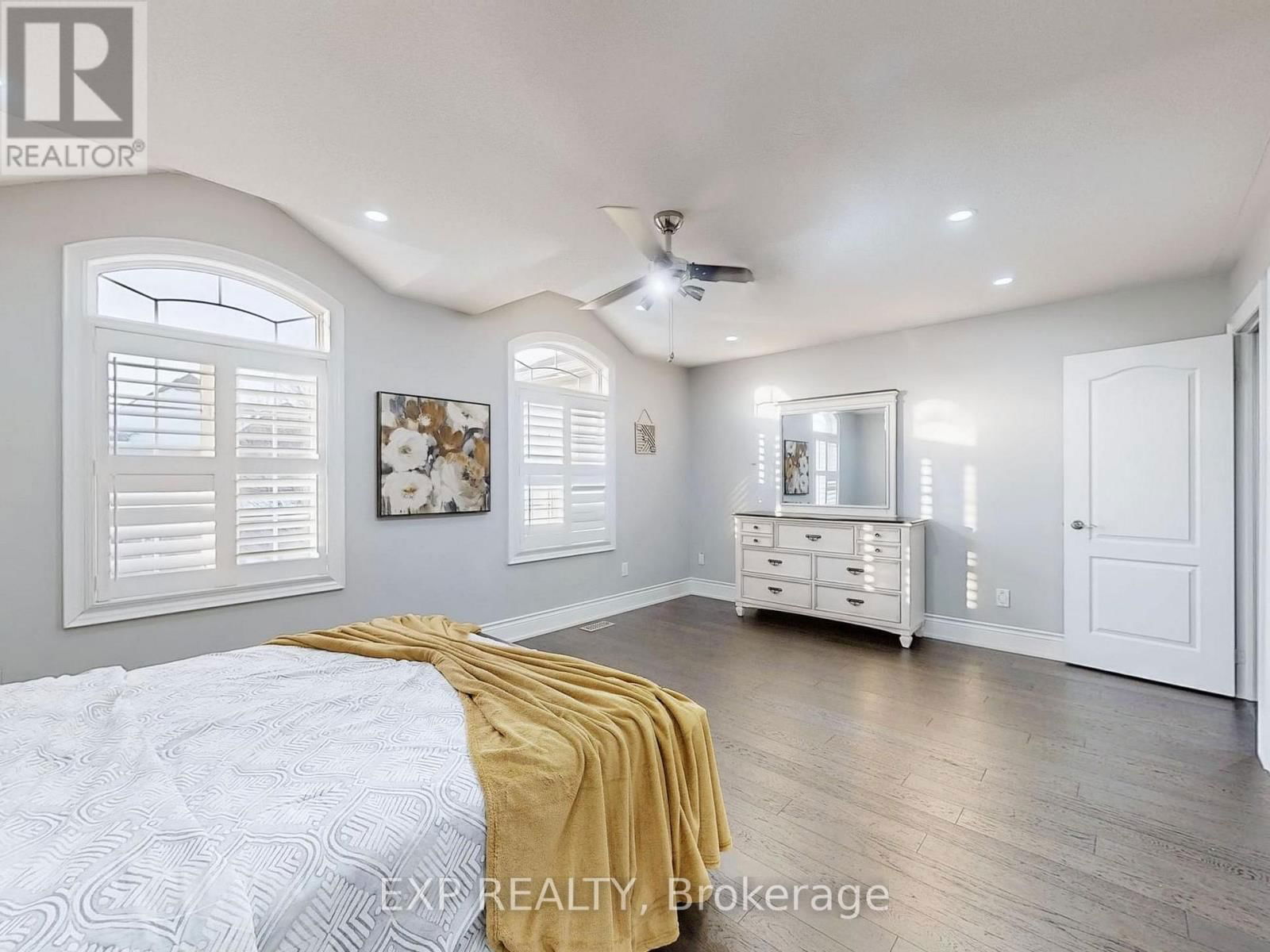 88 ROYAL WEST DRIVE Image 27
