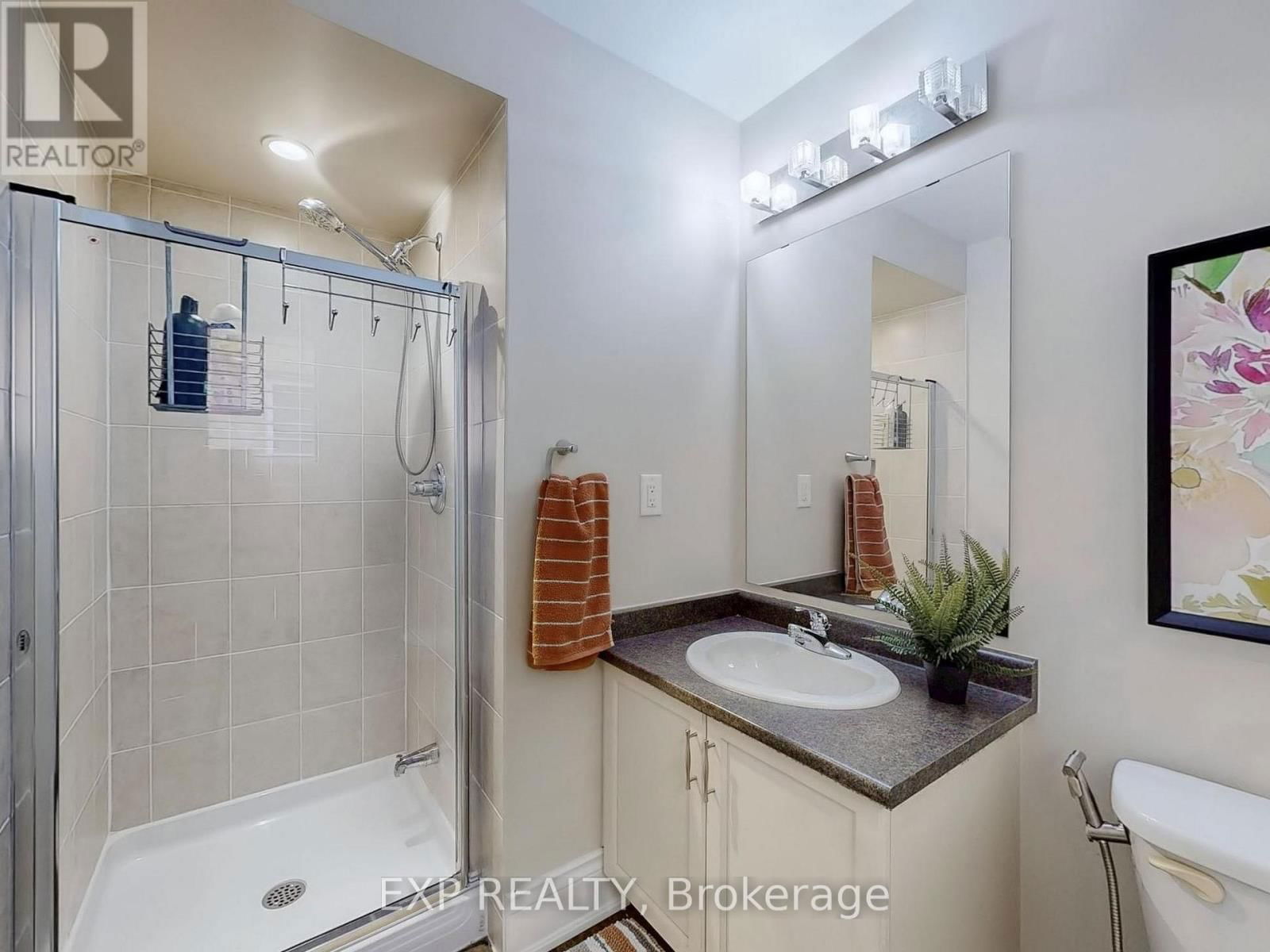 88 ROYAL WEST DRIVE Image 28