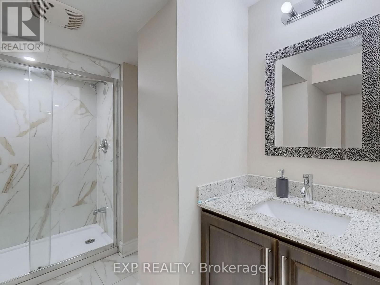 88 ROYAL WEST DRIVE Image 43